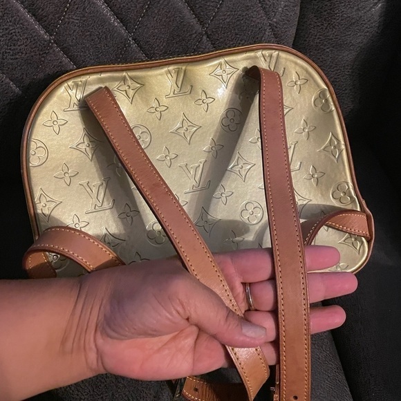 Authentic LV Vernis Monogram Backpack Two Tone main image 10